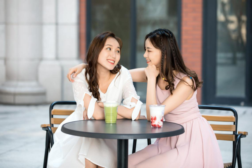 闺蜜分手了怎么安慰？教你几招让她迅速走出失恋的阴霾！
