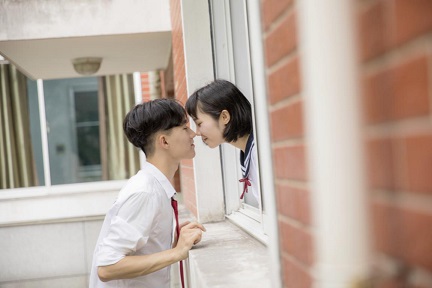 早恋的女孩有什么特点？