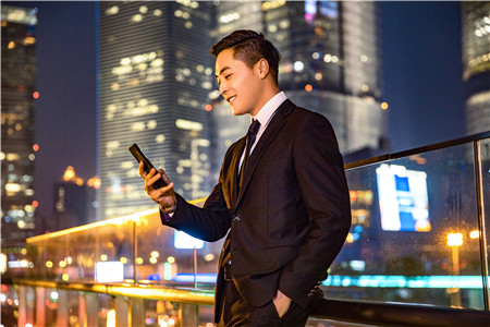 吵架从来不示弱的男人，是情商低吗？