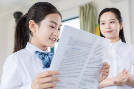 叛逆期的女孩子怎么去引导比较好？