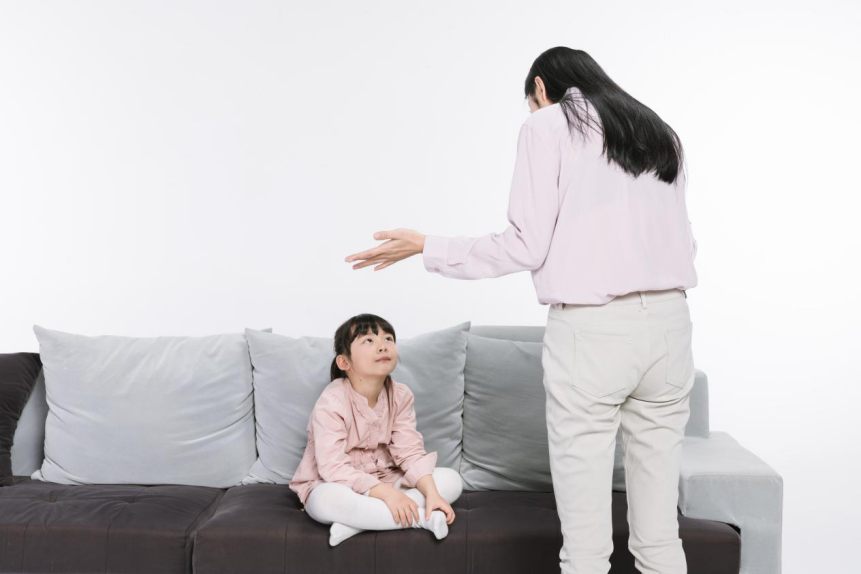 被孩子气到情绪失控?熊孩子太难管了