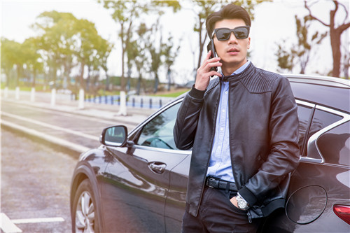 大男子主义的男人怎样相处？